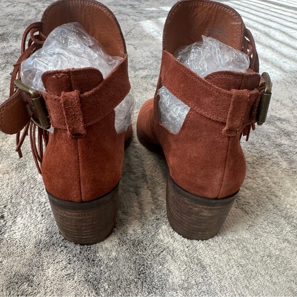 Lucky Brand Makenna Brown Suede Ankle Boots Square Toe Fringe Boho 7.5